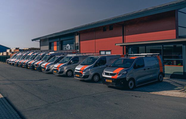 Bedrijfsauto’s Das Autohaus De Groot voor Installatiebedrijf